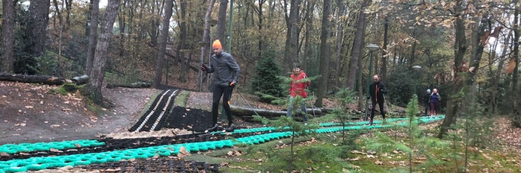 Langlaufen Op De Kunststofbaan En Zand Bij Bedaf In Uden langlaufen-op-de-kunststofbaan-en-zand-bij-bedaf-in-uden